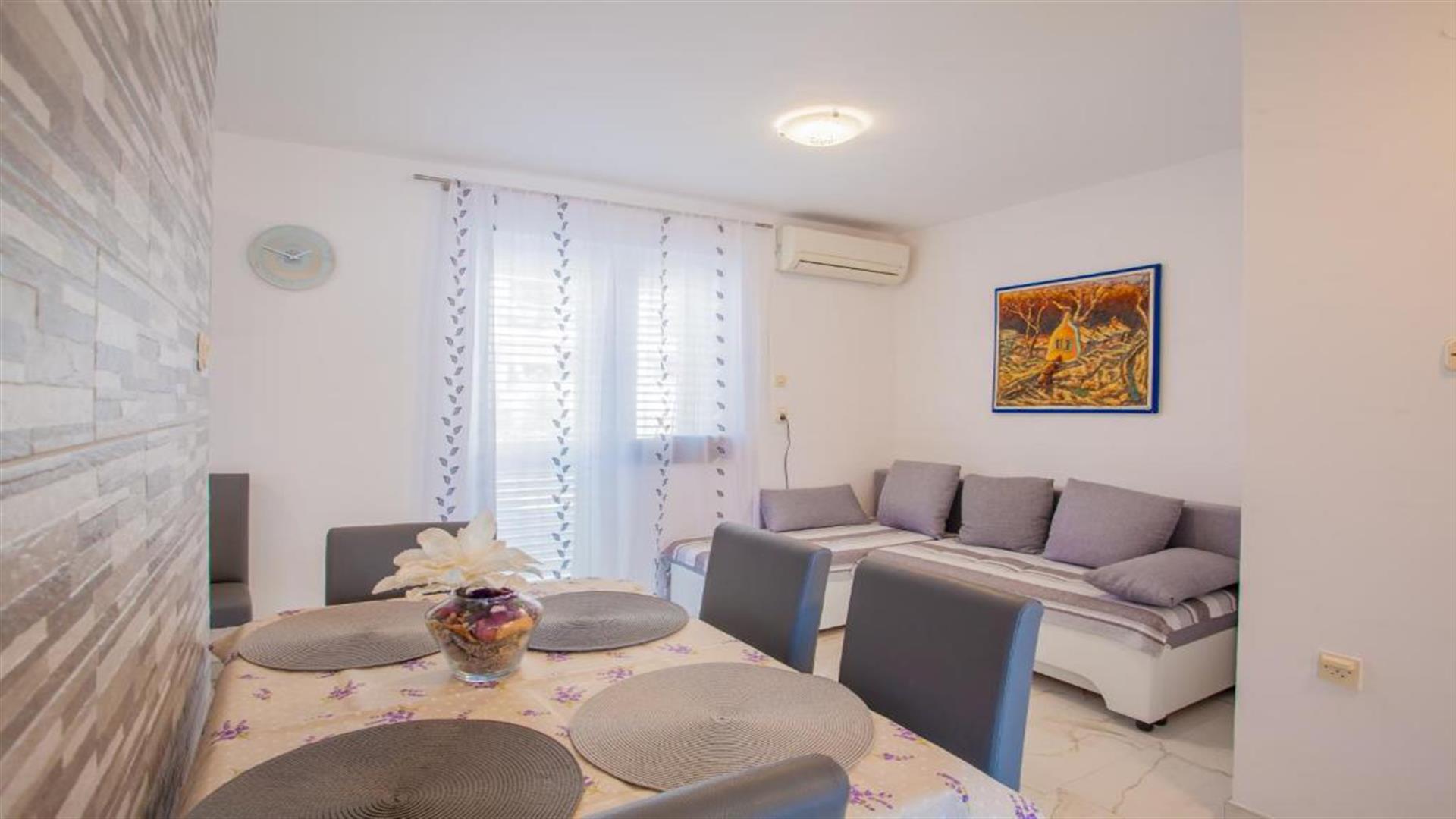 apartman sara dnevni 13